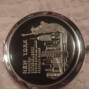 New York, compact, metal mirror.